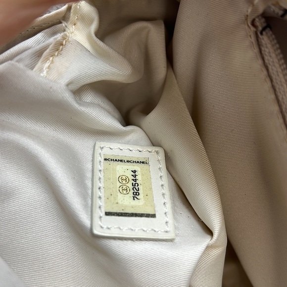 CHANEL Travel Ligne Bowler Bag - Picture 13 of 16